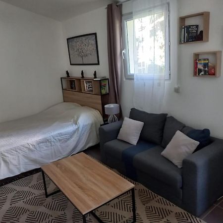 Maisonnette Au Calme Gennevilliers Exteriör bild