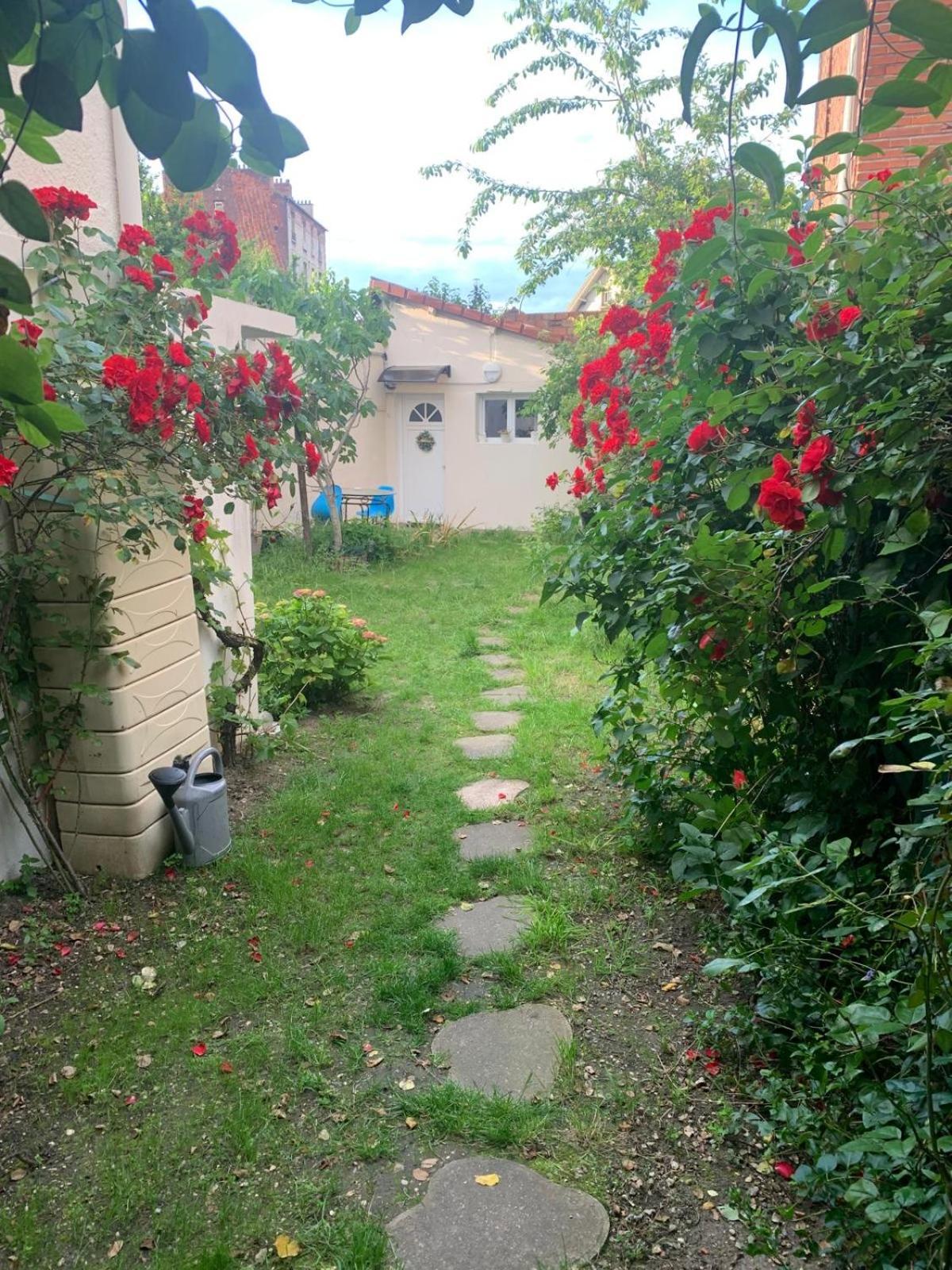 Maisonnette Au Calme Gennevilliers Exteriör bild